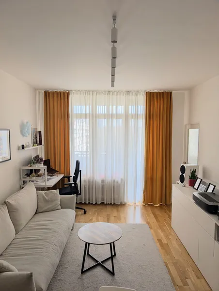 Zwei Zimmer in Kreuzberg: Wohnung mit Balkon und Aufzug — photo 1